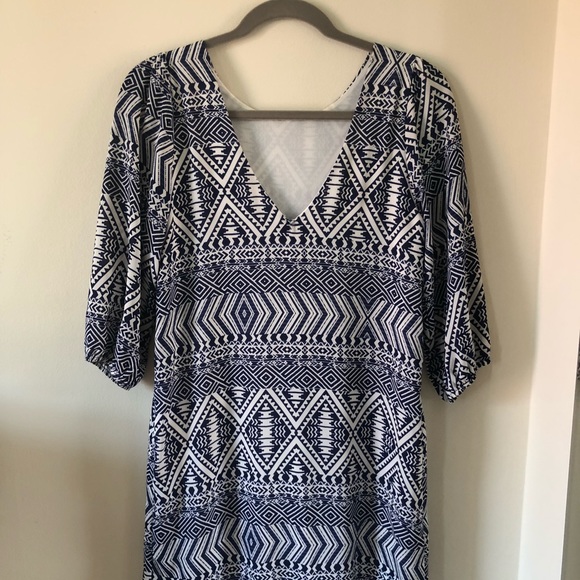 Blue & White Everly Patterned Shift Dress - Picture 2 of 4